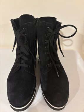 NWOT Aquatalia Black Suede Lug Sole Combat Boots Size 8.5